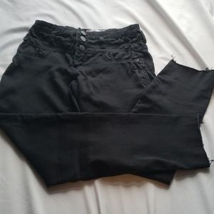 Highwaisted Capris Size 5